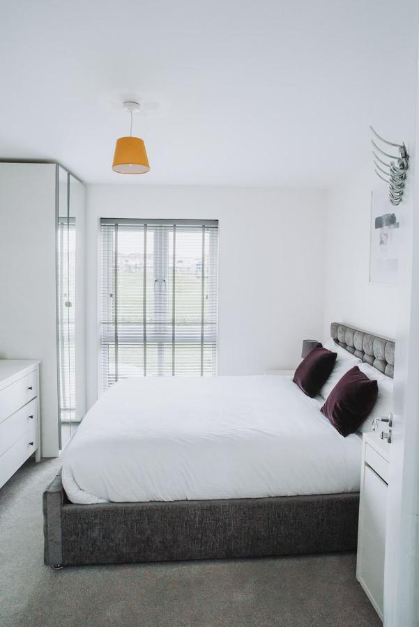 Deluxe 2 Bed Flat In Patchway Near Aztec West And Cribbs Causeway Bristol Apartment Екстериор снимка